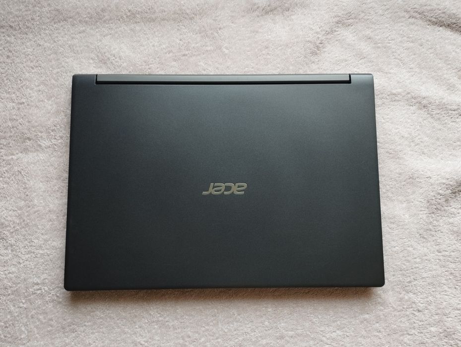 игровой ноутбук Acer Aspire 7