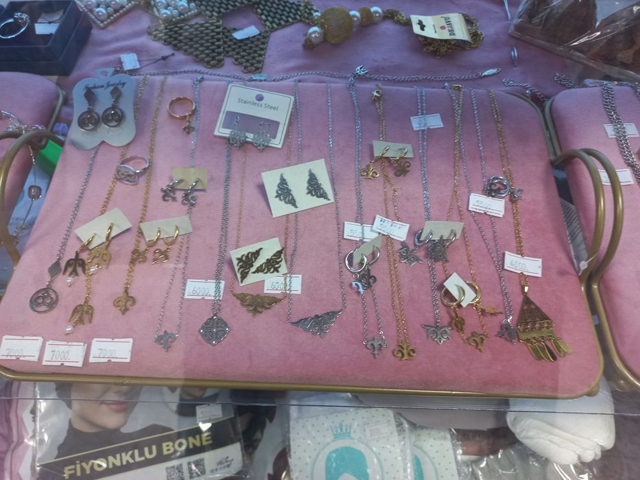 Продам украшения производство Индия