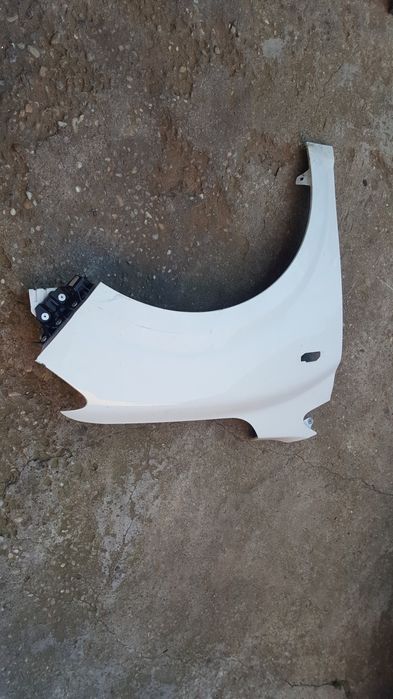 Aripa dacia logan 3  stanga  dreapta an 2021 2024 diferite culori