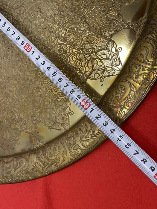 Голямо пано за стена от месинг гравирано ръчно