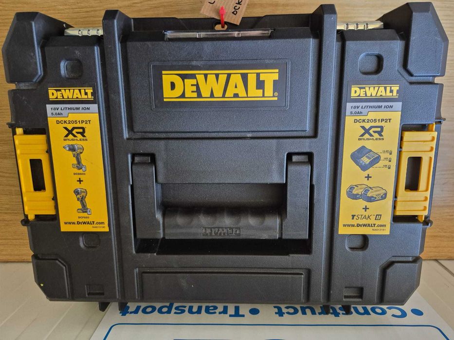 cutie dewalt dck205p2t - lot 7-26-44