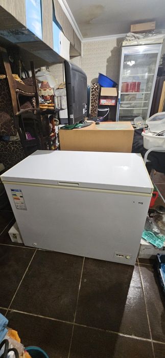 Морозильник - ларь в хорошем состоянии