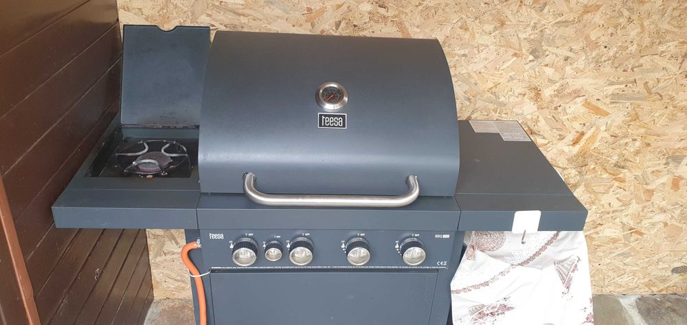 Grătar pe gaz Teesa BBQ 5007 MASTER - 5 arzătoare