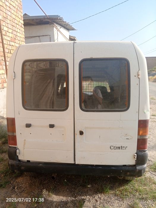 2ta FORD KURYER mashinasi