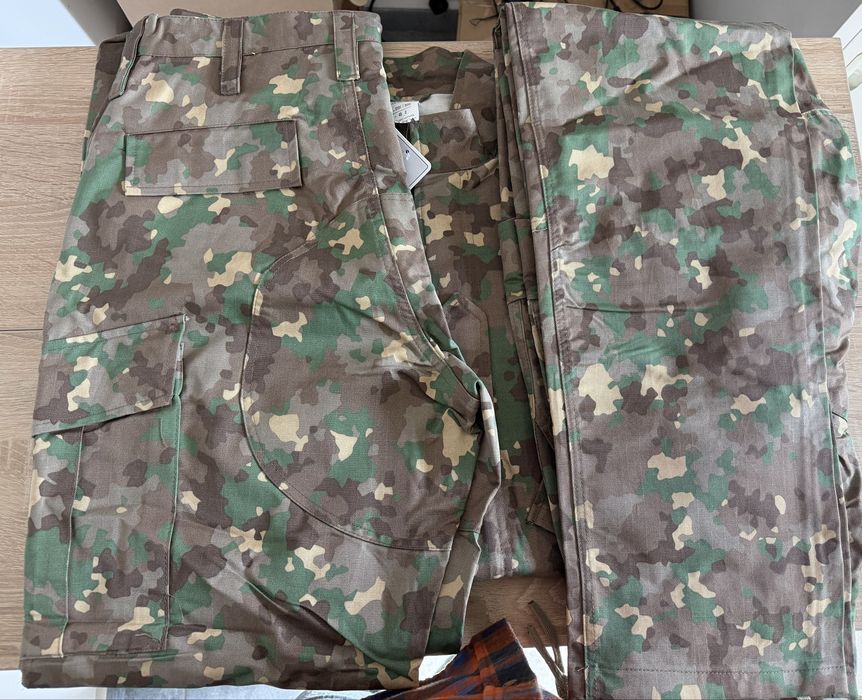 Tinuta Combat marimea 48 ADINA nouă!