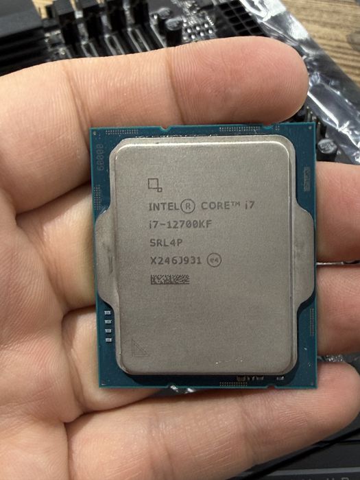 Продам материнку Gigabyte aorus z790Pro x Wifi + i7 12700kf