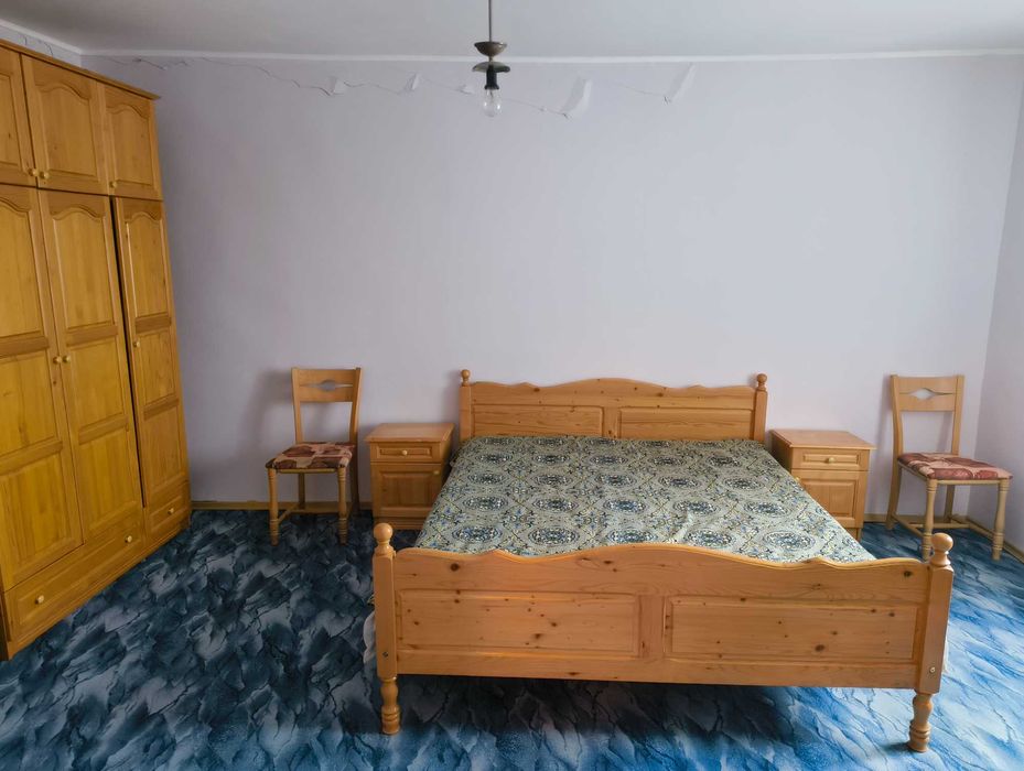 Продава се къща с голям двор и постройки в с. Ловнидол, общ. Севлиево!