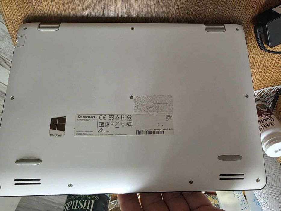 Laptop Lenovo Yoga 300