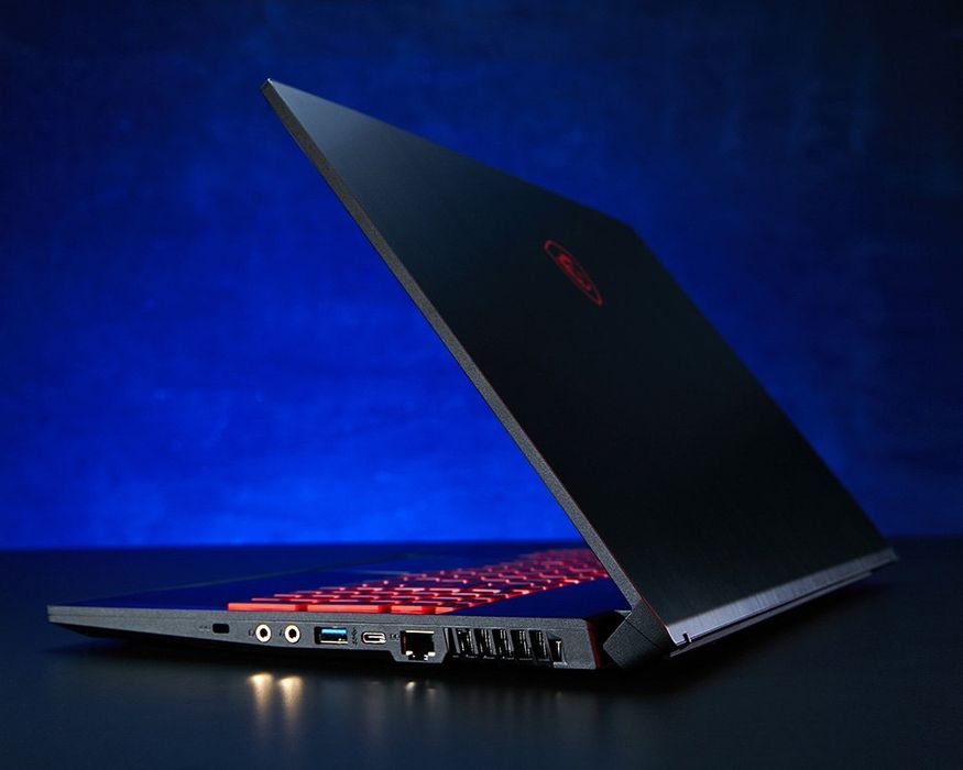 Продам Ноутбук Игровой.