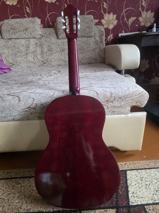 Гитара в отличном состоянии