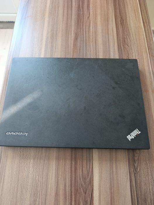 Lenovo ThinkPad T440 i5 / 8GB RAM / 256GB SSD / Windows 10
• Intel Cor
