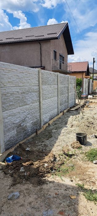 Vând gard din beton