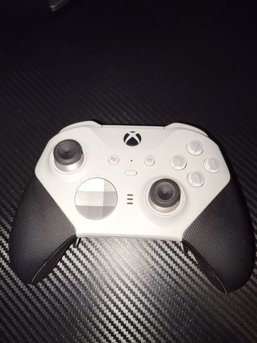 Xbox series x cu 1controller elite plus si unu normal + monitor gaming