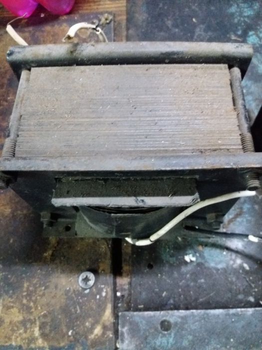 Vand transformatoare