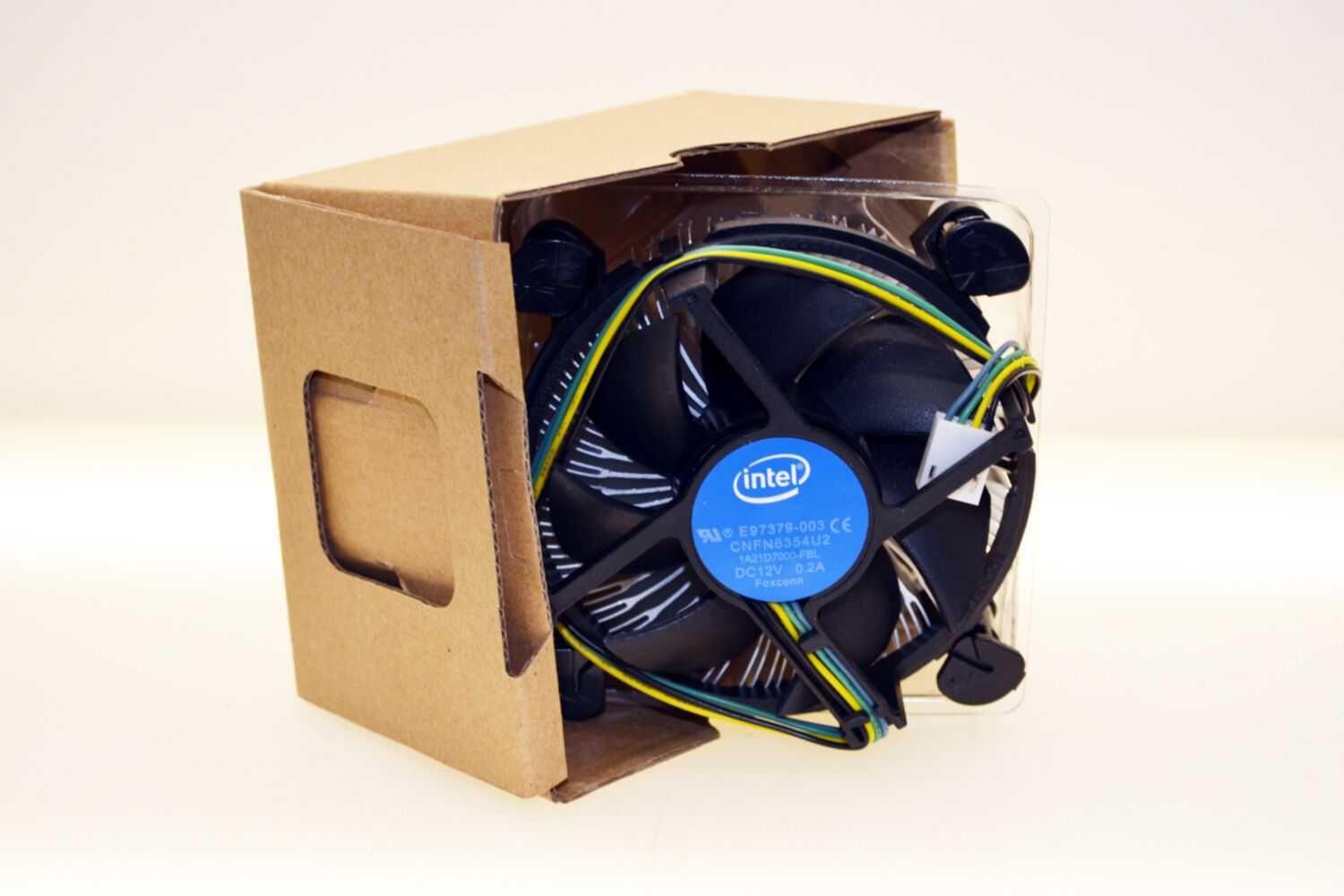 Сколько кулеров. Кулер Intel e97379. Кулер для процессора Intel e97379-003. Кулер для процессора Intel e41759-002. Кулер для процессора Intel s-1156 Original e97379.