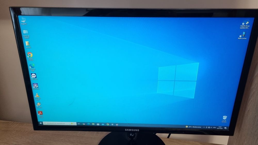 Monitor Samsung Full HD 22 inch 56 cm cu HDMI + cadou tastatura și mouse