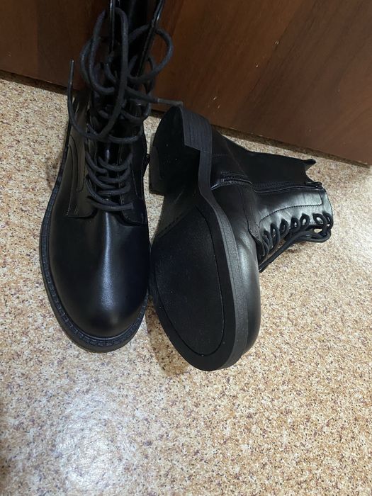 Женские.  Осенние  сапоги  продам