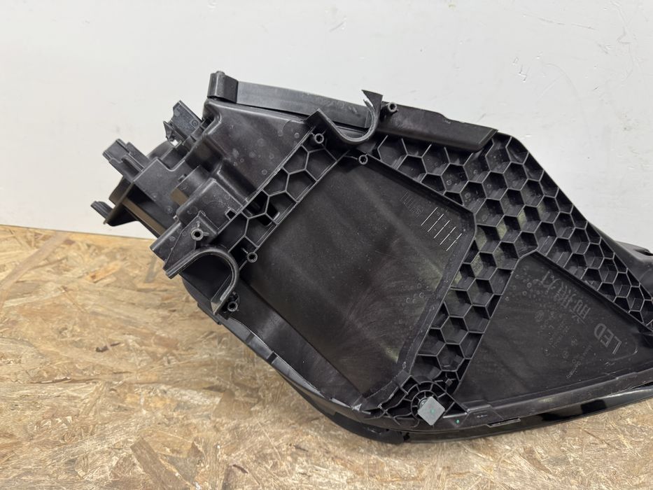 Far Porsche Cayenne 9y0 full led matrix facelift 2023-2026