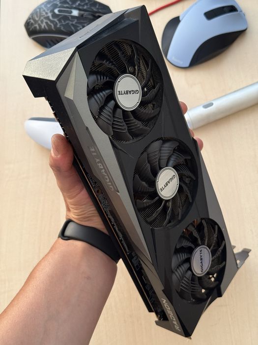 Placa Video Gigabyte Radeon Rx 6700 XT Gaming Oc