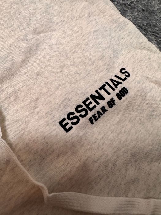 Compleu Essentials
