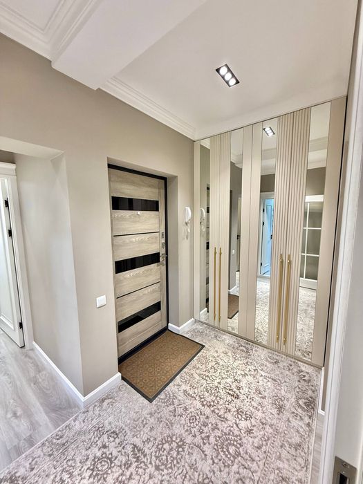 Квартира 3в4х комнатная Алайский Ц-2