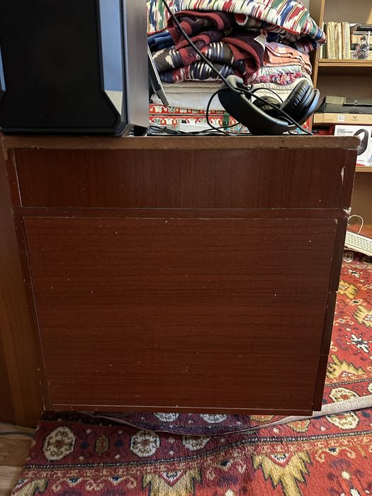 Продается писменный стол