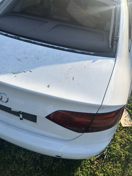Dezmembrez audi a4 b8 2010