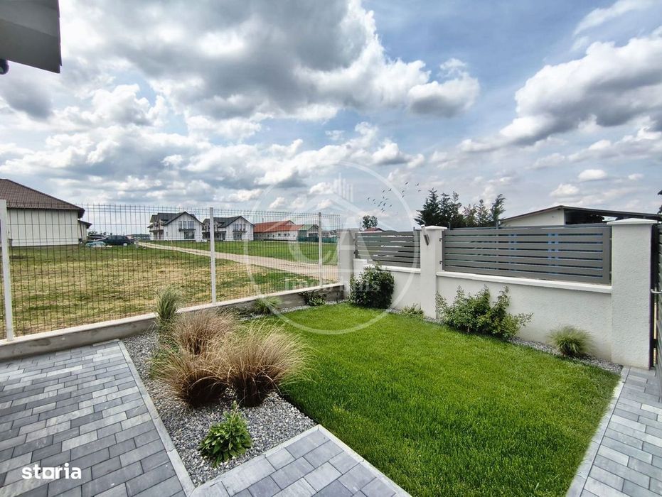 Casa de vanzare cu 4 camere si piscina in Cihei, Bihor