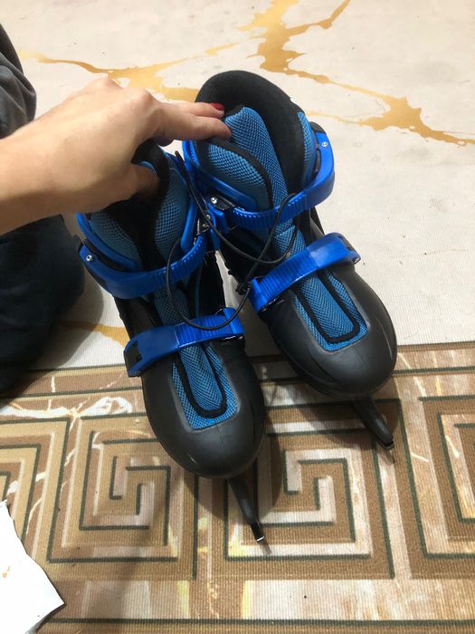 Продам новые Коньки