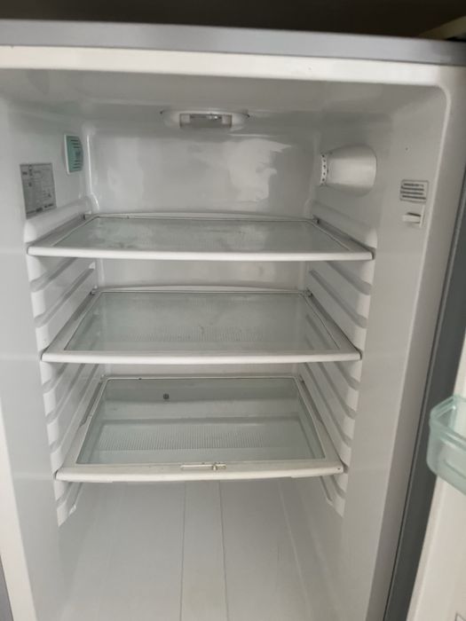 Холодильник Haier рабочий