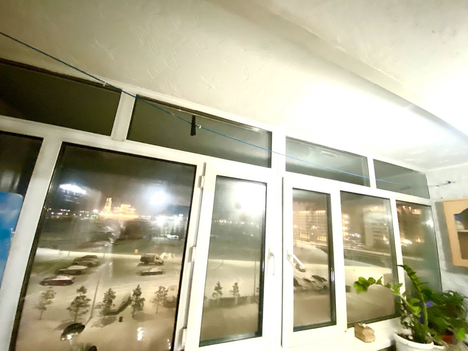 Сдаётся 2 ком кв  в центре города на рынке