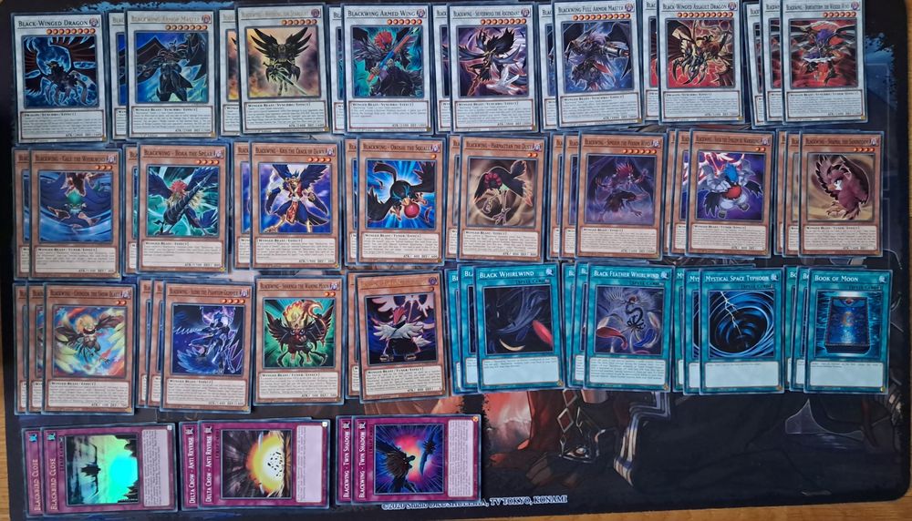 Yu-Gi-Oh deck cores