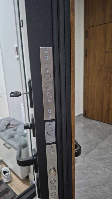 Вскрытие дверей Дверь захлопнулась Потерял ключи