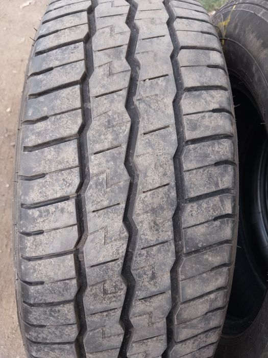 4 шины 225 65 R16C. Цешка для груза.