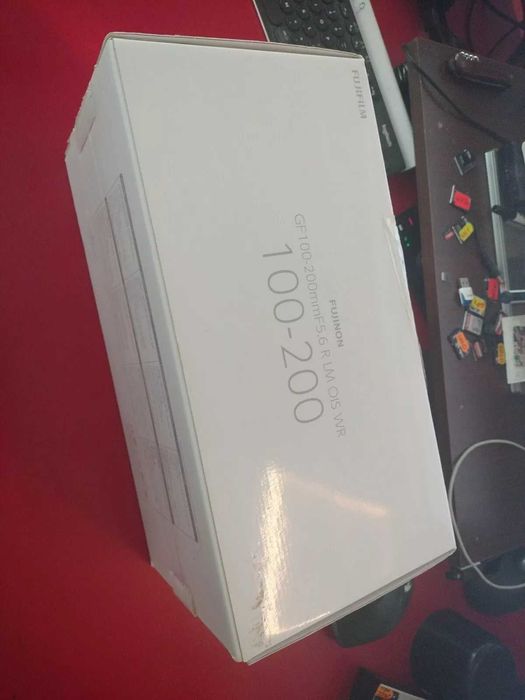 FujiFilm FUJINON GF 100-200mm F5.6 R LM OIS WR