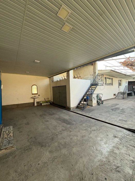 Участок для жилья или под застройку.