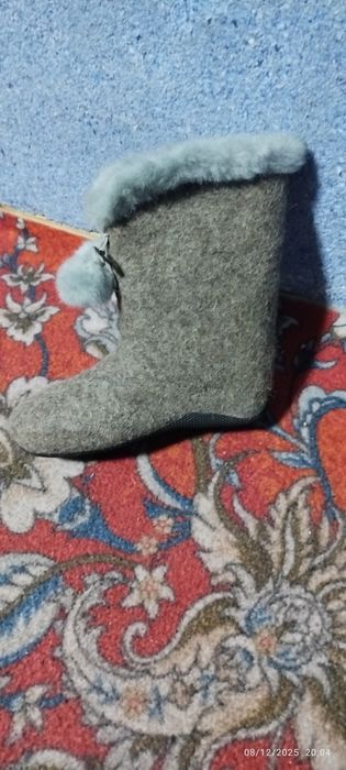 Ayollar sapogi yangi