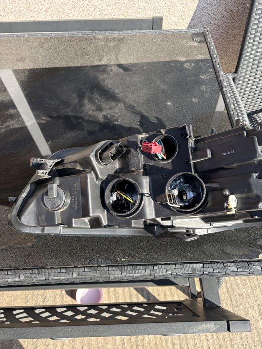 Ляв фар за Ауди А6 Ц7 2012