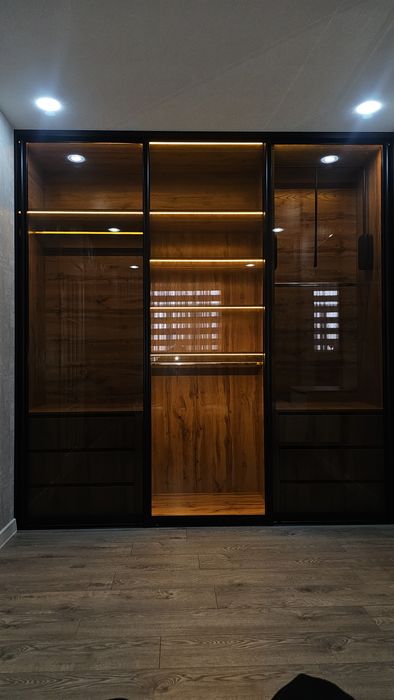 Продам квартиру не спеша. С дизайнерским ремонтом под ключ.