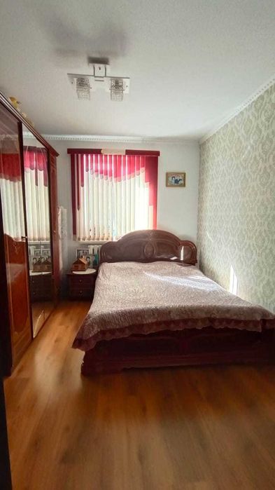 Продам 2 дома во 1 дворе