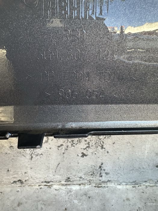 VW Passat b8 комби задна броня Ое