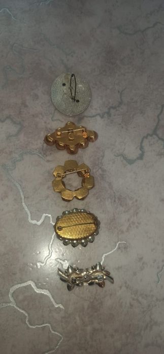 Продам броши ссср