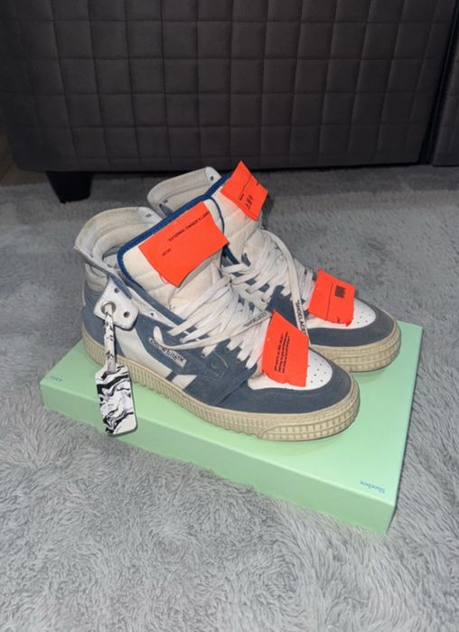 3.0 Off Court Supreme Suede