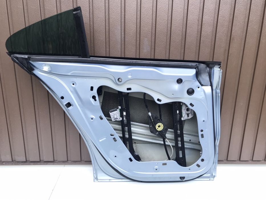 Usa st spate vw Passat CC cod de culoare LC7Z 2008-2012