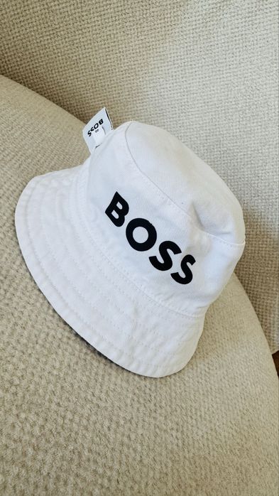 Двулицева детска шапка BOSS
