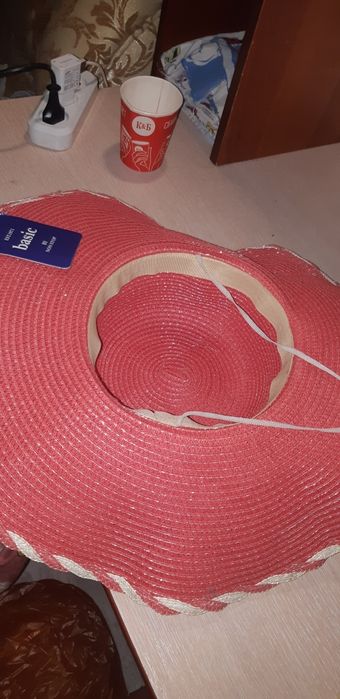 Шляпа с широкими палями