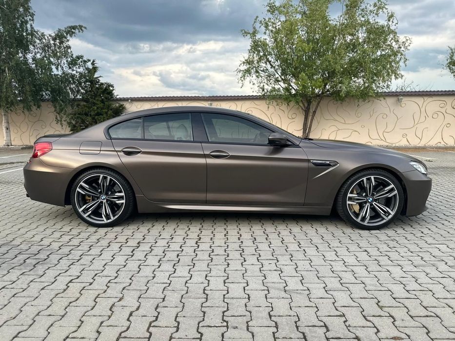 Bmw, m6 4,4 L V8