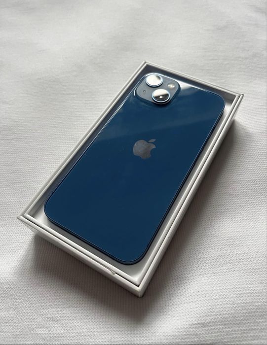 Iphone 13 blue perfecta stare
