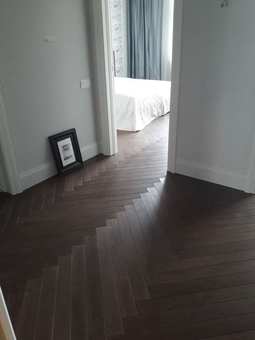 Укладка ламината, кварцвинила