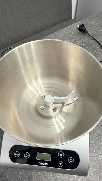 Mixer pentru frământat Biovita MIX-800